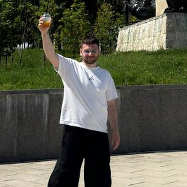 Андрей Кравченко